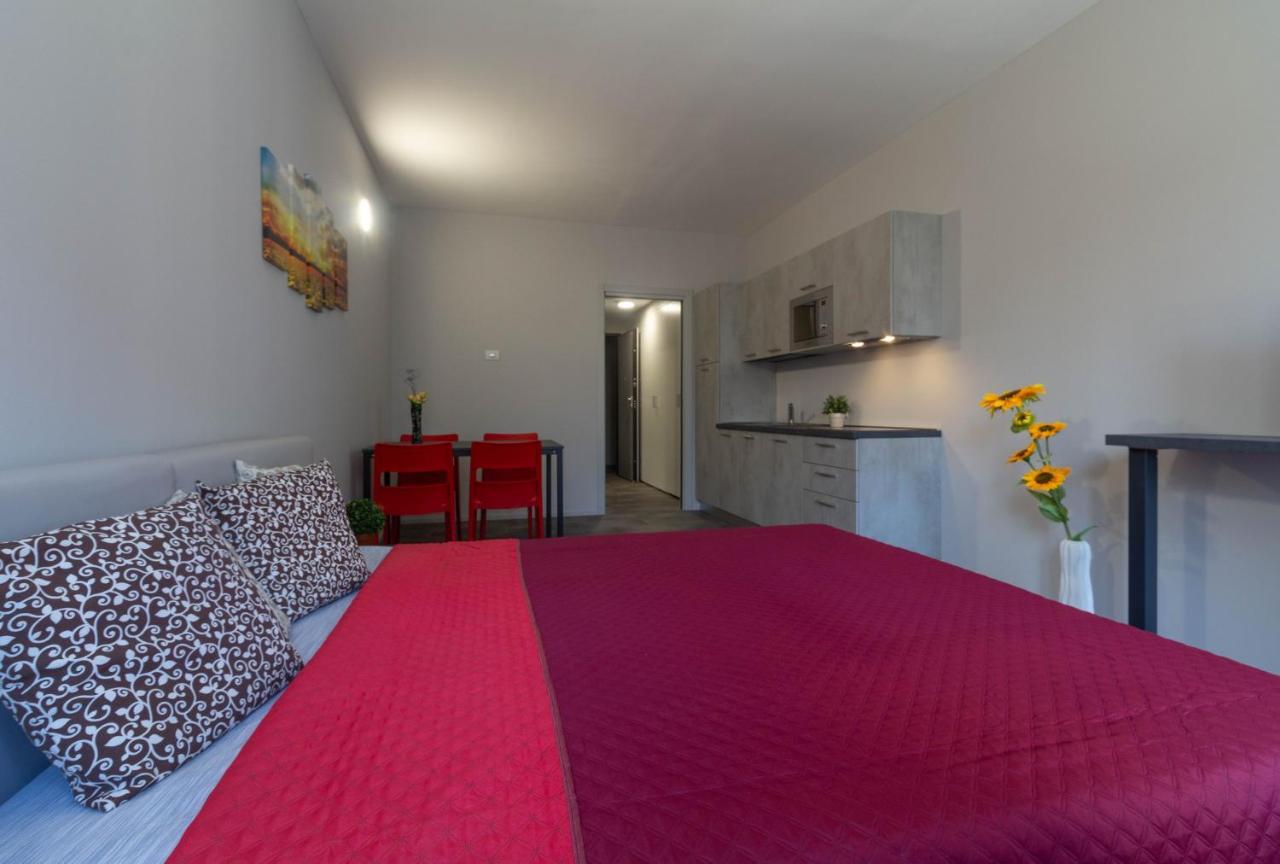 Appartamento Girasole - Affitti Brevi Italia Lecco Exterior photo